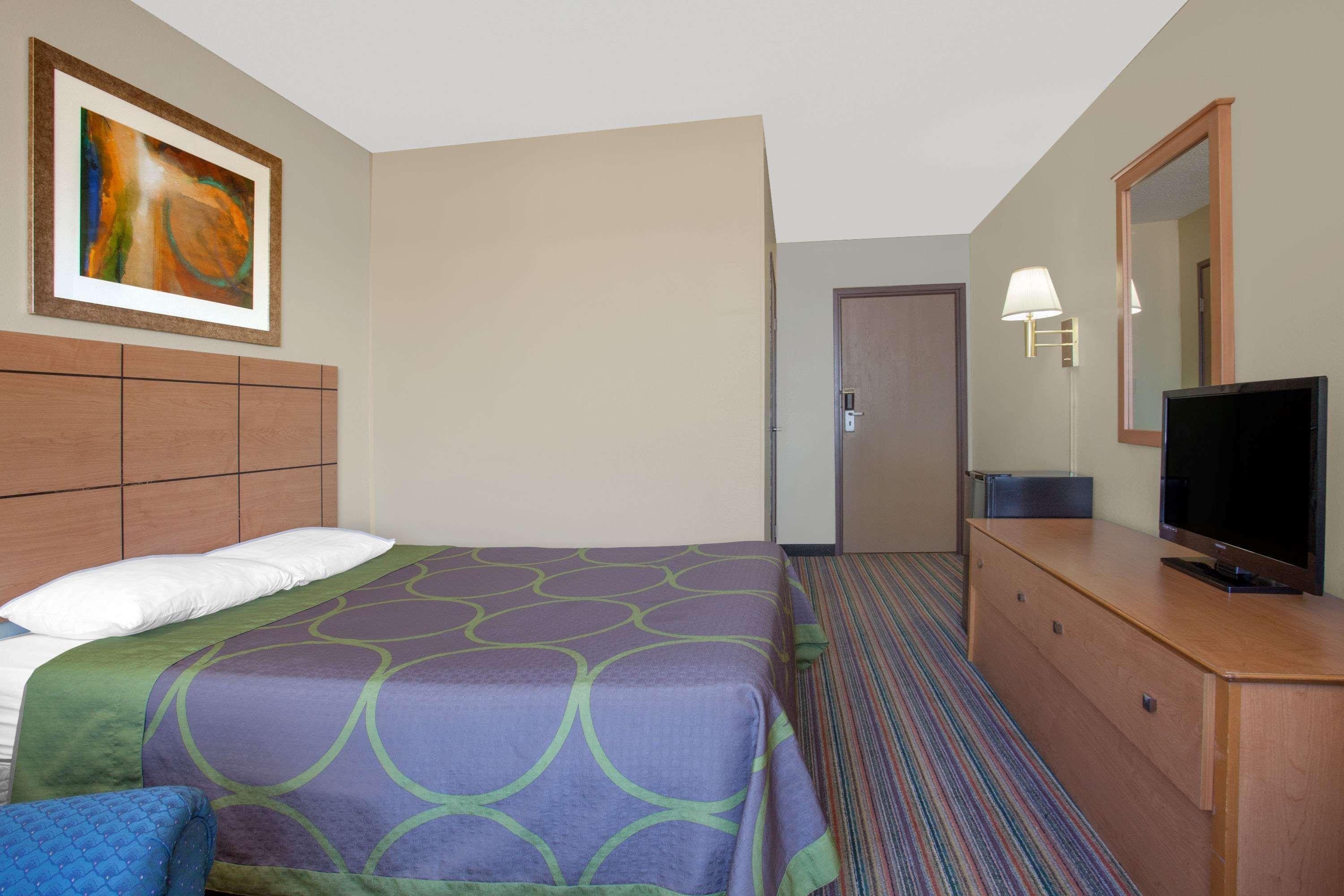 Super 8 By Wyndham East 3* Evansville