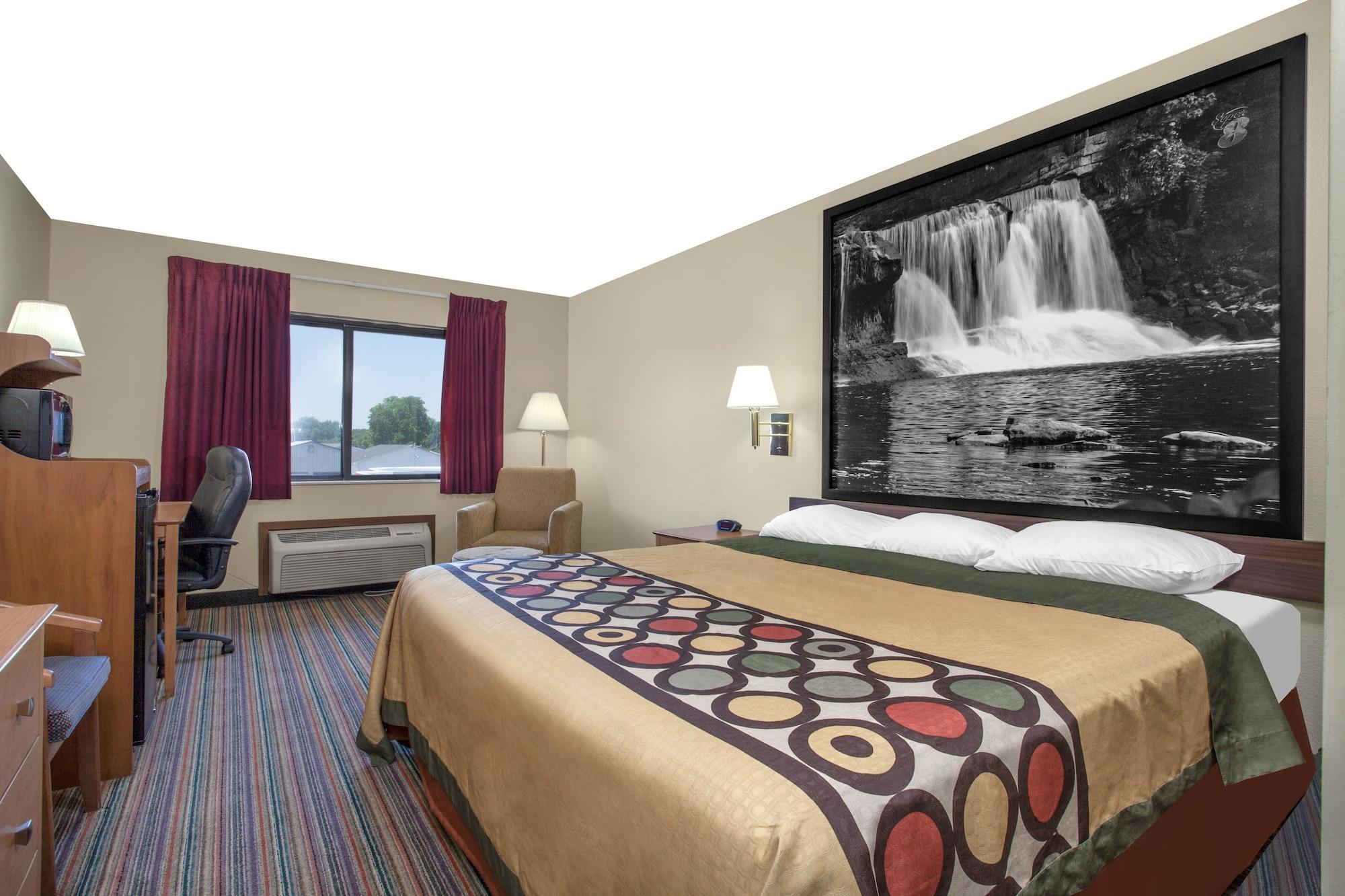 Super 8 By Wyndham East 3* Evansville