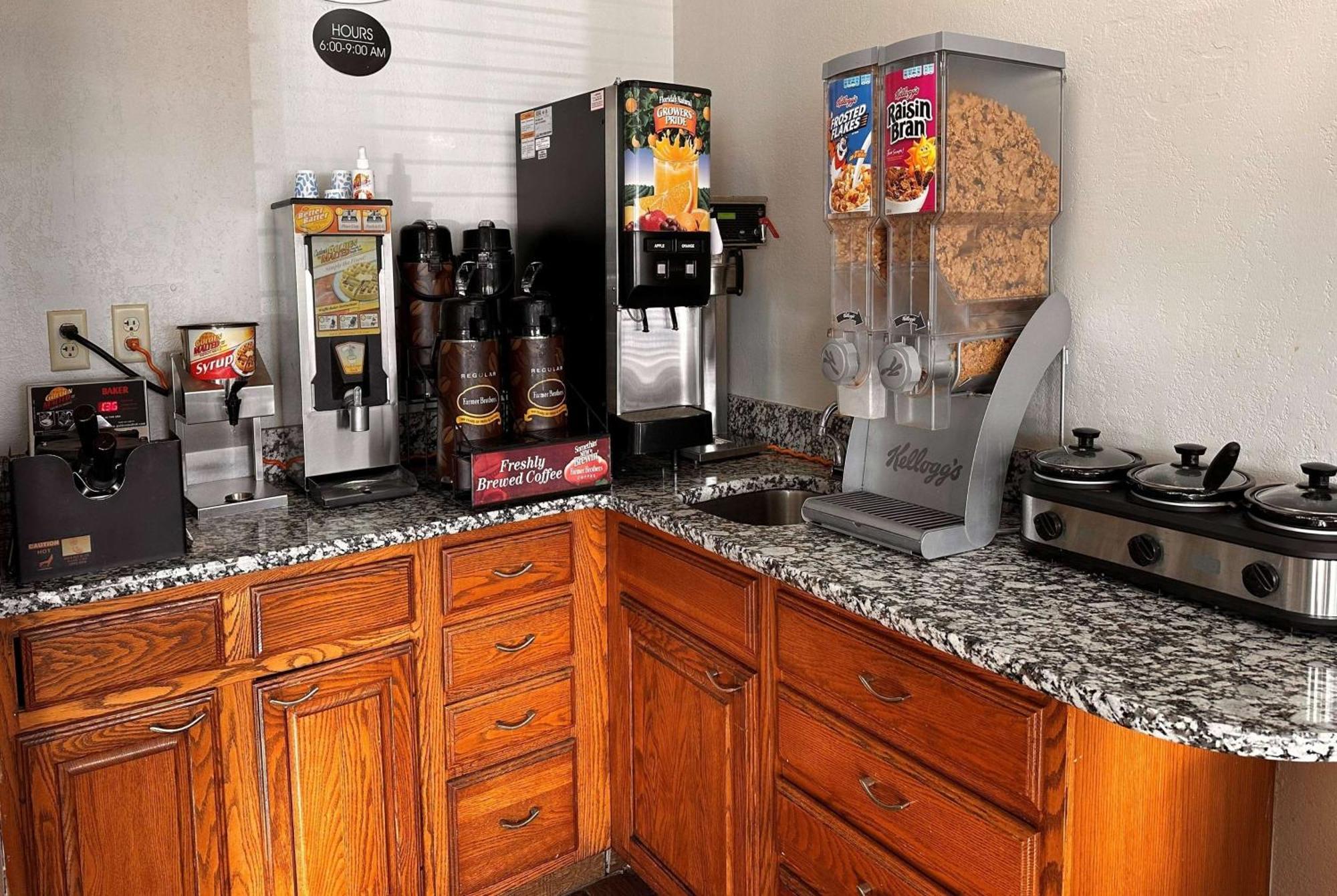 Super 8 By Wyndham East 3* Evansville